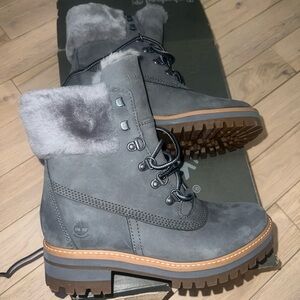 Timberland Gray Courmayeur Valley Shearling lined Winter Boots with Rugged Soles